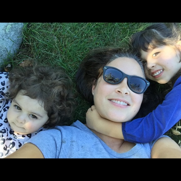 Meet your Posher, HI! I’m Meg - Picture 10 of 12